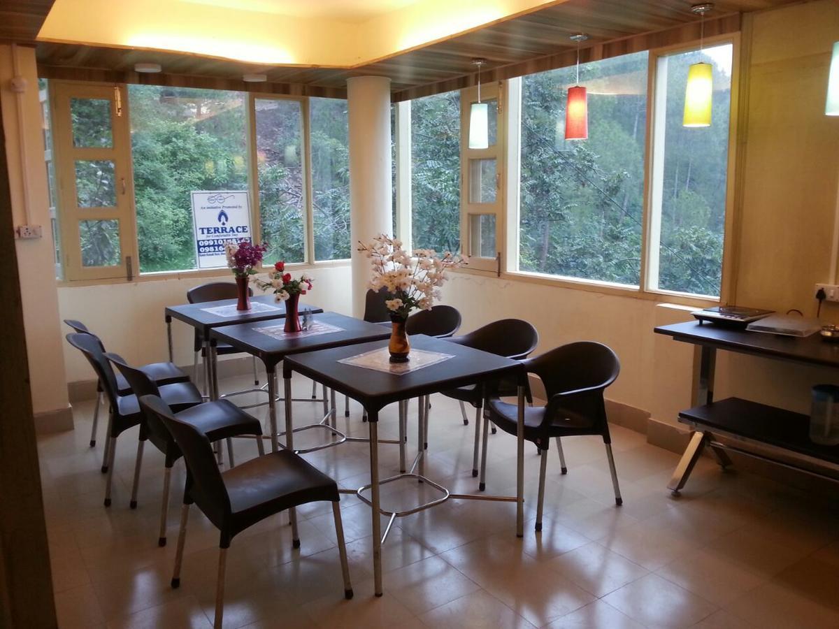 Terrace Retreat Bed & Breakfast กัสซอลี ภายนอก รูปภาพ