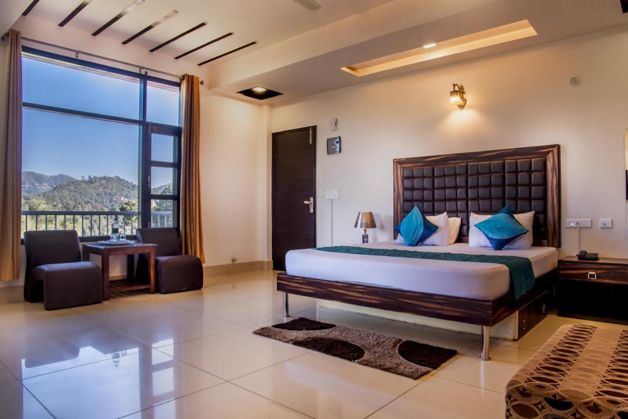 Terrace Retreat Bed & Breakfast กัสซอลี ภายนอก รูปภาพ