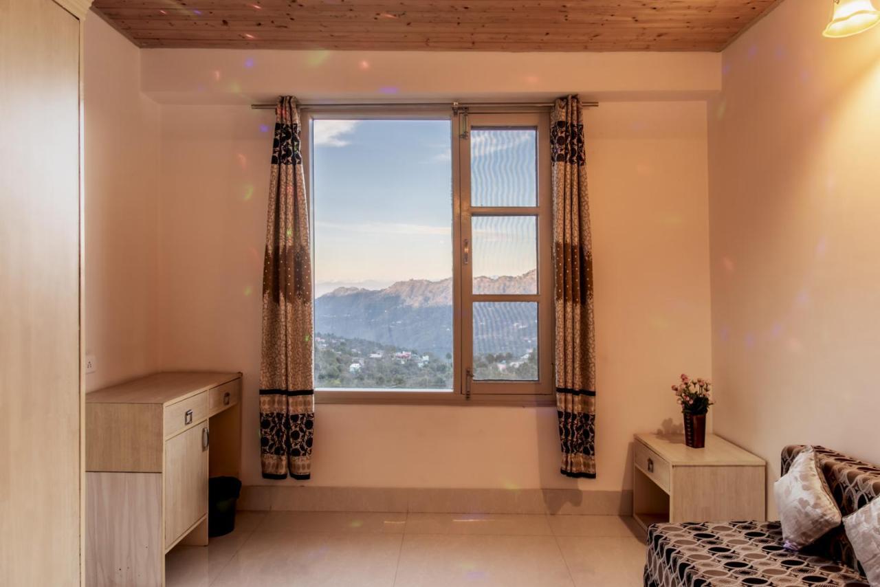 Terrace Retreat Bed & Breakfast กัสซอลี ภายนอก รูปภาพ